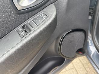 Renault Clio 0.9 TCe LIFE 33609 KM BOUWJAAR 2020 PRIJS 5750 EURO picture 7