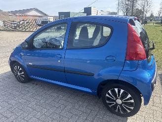 Peugeot 107 1.0-12V MILLESIM 200 RIJDBAAR BOUWJAAR 2011 1500 EURO VAST picture 2