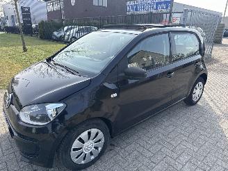 skadebil auto Volkswagen Up! 1.0 TAKE UP! SCHERMSCHADE! 253000 KM VASTE PRIJS 2999 EURO 2013/6