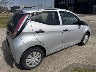 Toyota Aygo 1.0 VVT-iX-FUN LICHTE SCHADE! BOUWJAAR 2017 122000KM 4999 EURO picture 4