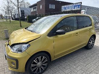 krockskadad bil auto Volkswagen Up! 1.0 BMT HIGH UP! BOUWJAAR 2017 VASTE PRIJS 4999 EURO 2017/2