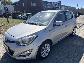 Schadeauto Hyundai I-20 1.2i i-VISION 122.240 KM LICHTE SCHADE! BOUWJAAR 2012 2895 EURO 2012/8