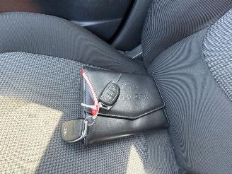 Hyundai I-20 1.2i i-VISION 122.240 KM LICHTE SCHADE! BOUWJAAR 2012 2895 EURO picture 15