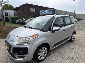 krockskadad bil auto Citroën C3 picasso 1.4 VTi AURA LICHTE SCHADE! 95056 KM NAP BOUWJAAR 2010 2200 EURO 2010/2