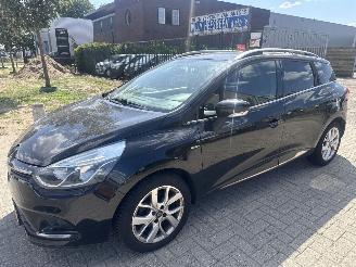 krockskadad bil auto Renault Clio 0.9 LIMITED LICHTE ZIJSCHADE! BOUWJAAR 2018 103945 KM  4999 EURO 2018/8