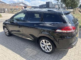 Renault Clio 0.9 LIMITED LICHTE ZIJSCHADE! BOUWJAAR 2018 103945 KM  4999 EURO picture 2