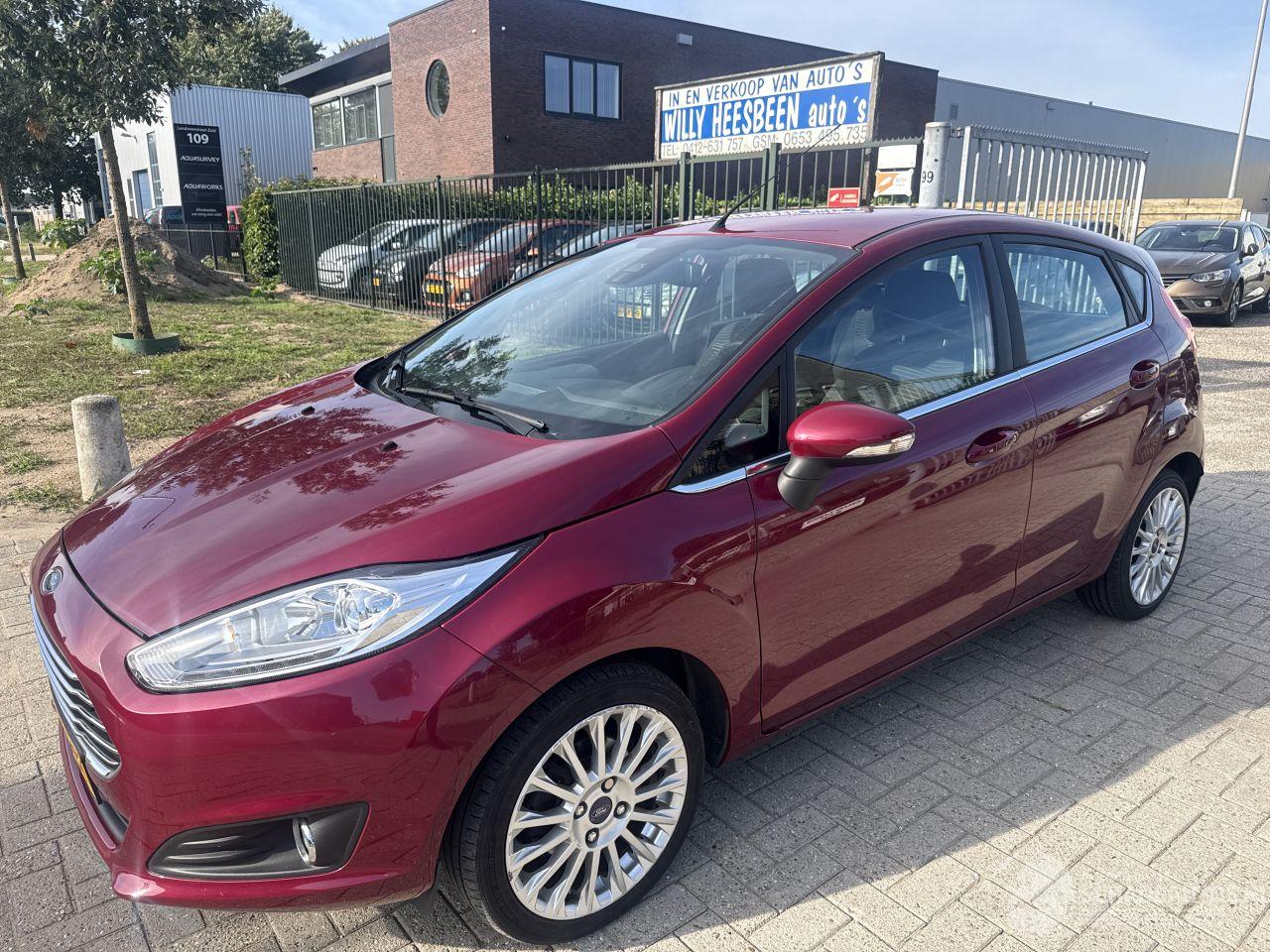 Ford Fiesta 1.0 TITANIUM 2e EIGENAAR HAGELSCHADE! BOUWJAAR 2013  3900 EURO