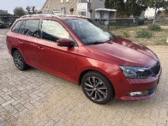 Skoda Fabia 1.2 TSi EDITION COMBI LICHTE SCHADE! BOUWJAAR 2016 3850 EURO picture 5