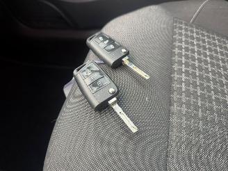 Volkswagen Polo 1.0 5DRS AIRCO PDC STOELVERWARMING picture 20