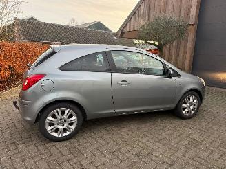 Opel Corsa 1.2 Blitz  AIRCO NAVI NL AUTO picture 3