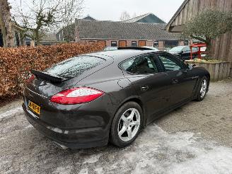 krockskadad bil auto Porsche Panamera DIESEL 3.0 PANO LEER 2012/1
