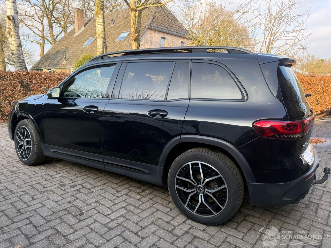 Mercedes EQB 250 AMG LINE 67 KWH  PANO VOL OPTIES