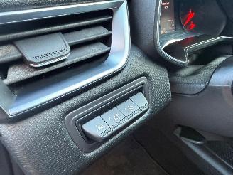 Renault Clio 1.0 TCE ZEN NAVI PDC picture 21