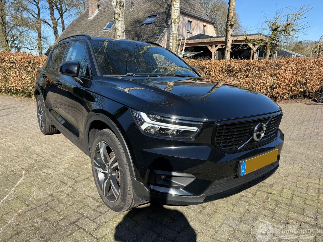 Volvo XC40 1.5 T2 R-DESIGN AUT! NL AUTO