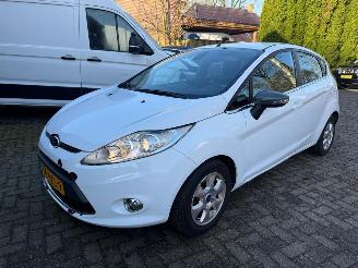 Voiture accidenté Ford Fiesta 1.6 TDCI TITANIUM AIRCO 5DRS 2011/8