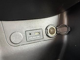 Kia Picanto 1.0 5DRS AIRCO NAVI NAP picture 18