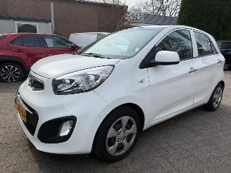 Voiture accidenté Kia Picanto 1.0 5DRS AIRCO NAVI NAP 2014/7