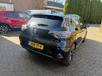 Renault Clio E-TECH HYBRID NL AUTO NIEUWE AUTO picture 4