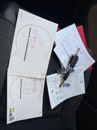 Citroën C3 1.2  AUTOMAAT AIRCO NAVI CAMERA CRUISE NAP picture 27