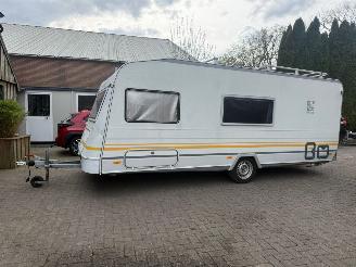 krockskadad bil caravan Knaus  6604 SUDWIND STAPELBED WC KOELKAST FORNUIS 1995/3