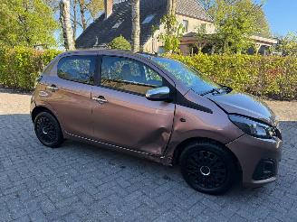 Peugeot 108 1.0 E-VTI 5DRS AIRCO picture 6