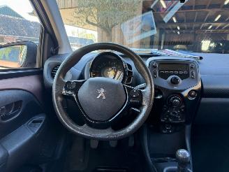 Peugeot 108 1.0 E-VTI 5DRS AIRCO picture 15
