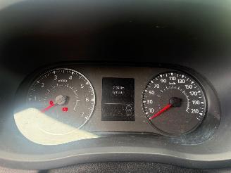 Renault Master T35 2.3DCI 150 L2H2 AIRCO NAVI NAP picture 22