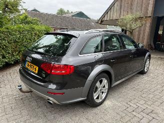 Audi A4 allroad 2.0 tfsi Quattro PANO NL AUTO NAP picture 4