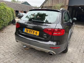 Audi A4 allroad 2.0 tfsi Quattro PANO NL AUTO NAP picture 5