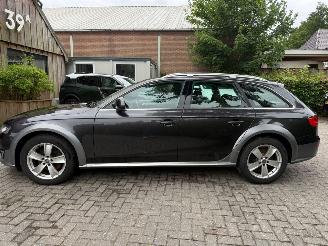 Audi A4 allroad 2.0 tfsi Quattro PANO NL AUTO NAP picture 9