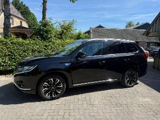 Mitsubishi Outlander 2.0PHEV  PLUGIN PREMIUM LUXE UITVOERING picture 9