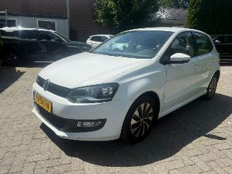 skadebil auto Volkswagen Polo 1.0 5DRS AIRCO NAVI CRUISE 2017/7