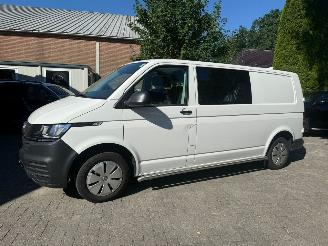 Volkswagen Transporter 2.0 TDI DC NAP AIRCO PDC TREKHAAK picture 2