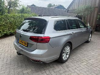 Auto incidentate Volkswagen Passat 1.4 TSI PHEV GTE PANO NL AUTO 2023/1