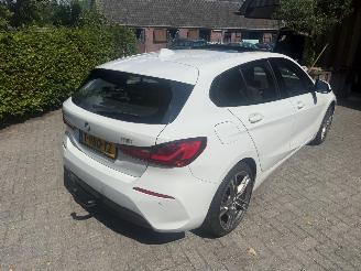 skadebil auto BMW 1-serie 118I AUT! PANO HIGH EXECUTIVE 77800KM 2020/2
