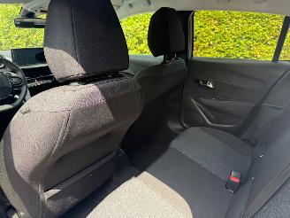 Peugeot 208 1.2 HYBRID 110 E STYLE picture 17