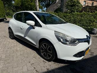  Renault Clio 1.5DCI 5DRS AIRCO NAVI 2015/7