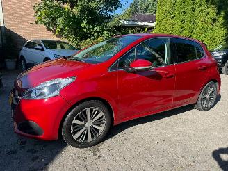 Peugeot 208 1.2 ALLURE CLIMA NAVI CAMERA NL AUTO picture 3