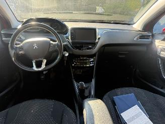 Peugeot 208 1.2 ALLURE CLIMA NAVI CAMERA NL AUTO picture 13