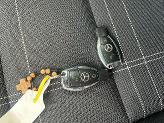 Mercedes A-klasse 200CDI AMG AUT! AIRCO/NAVI/STOELVERWARMING picture 17