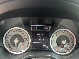 Mercedes A-klasse 200CDI AMG AUT! AIRCO/NAVI/STOELVERWARMING picture 16