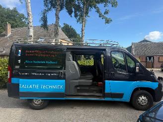 Peugeot Boxer 330 2.2 L2H1 DC AIRCO NAVI picture 2