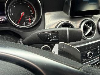 Mercedes Cla-klasse 200D AMG AUT! PANO LEER picture 22
