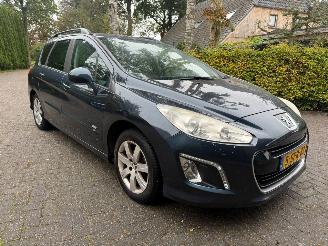 Schadeauto Peugeot 308 1.6 NAVI NAP AIRCO PDC TREKHAAK 2014/1