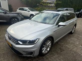 Auto incidentate Volkswagen Passat 1.4 TSI GTE HIGHLINE PANO 2015/11