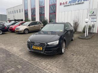 Vrakbiler auto Audi A3 A3 Sportback (8VA/8VF), Hatchback 5-drs, 2012 / 2020 1.4 TFSI 16V e-tron 2015/3