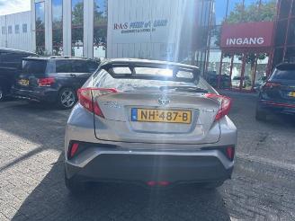 Uttjänta bilar auto Toyota C-HR C-HR (X1,X5), SUV, 2016 1.8 16V Hybrid 2017/2