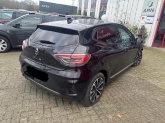 Coche siniestrado Renault Clio Clio V (RJAB), Hatchback 5-drs, 2019 1.0 TCe 90 12V 2024/3