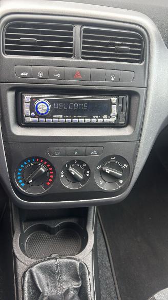 Fiat Punto 1.3 D Multijet picture 11