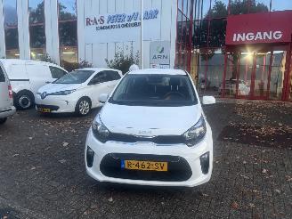 Schadeauto Kia Picanto 1.0 Comfortline 2022/1